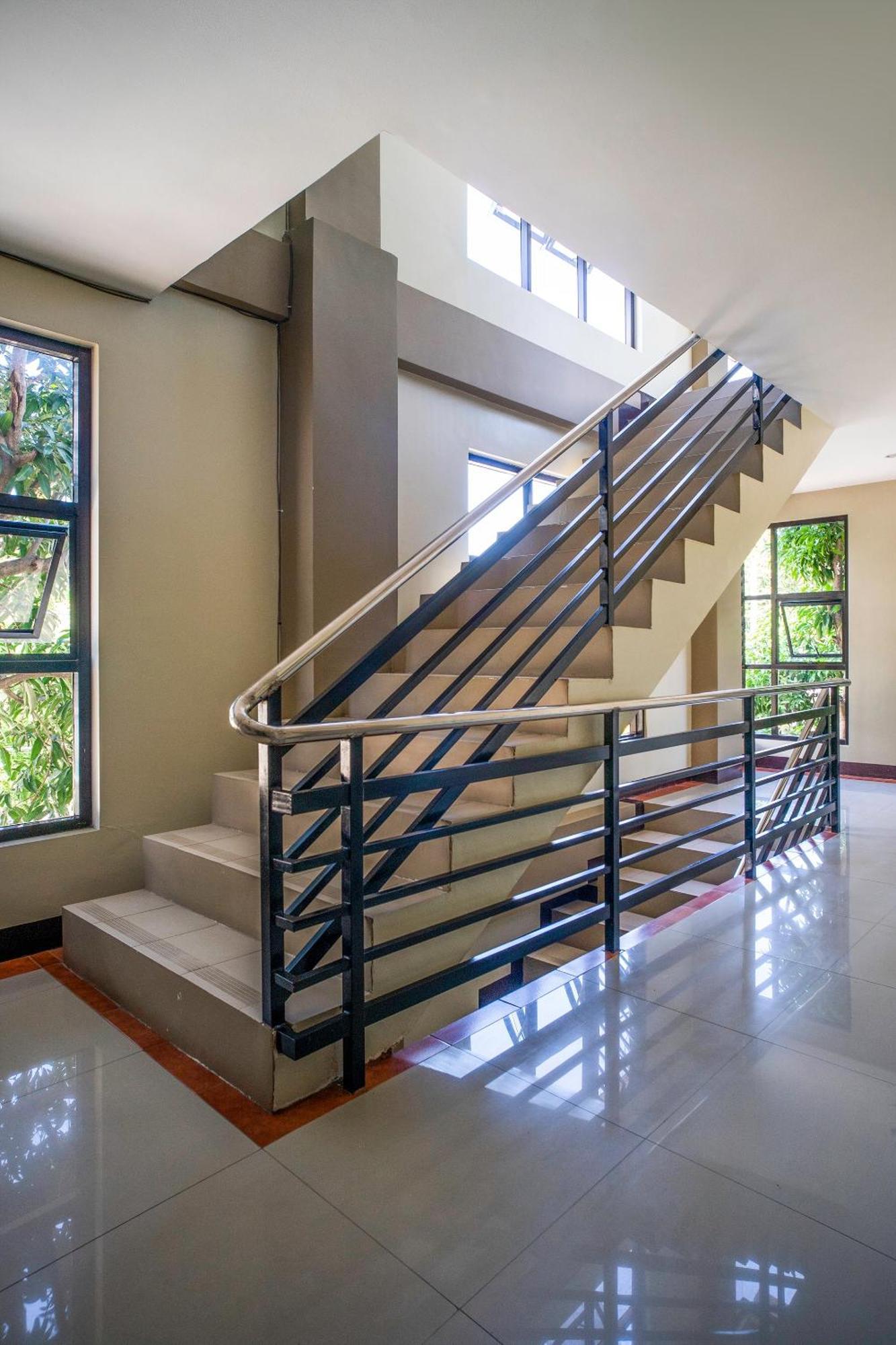 Super Oyo 604 Chateau Cinco Dormitel Davao Exterior foto
